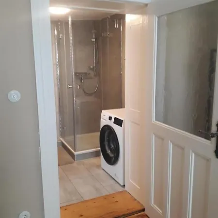 Homestay Stadtvilla An Der Viergelindenbruecke Rostock
