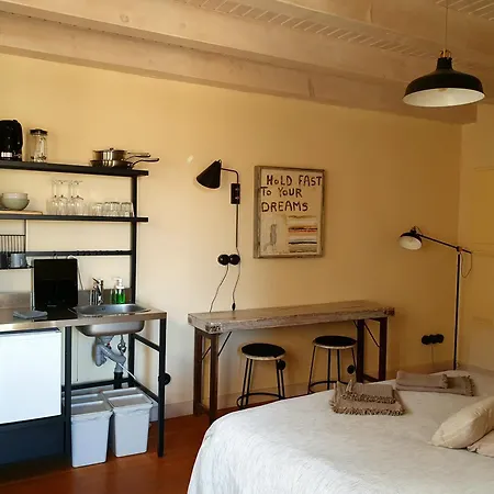 Stadtvilla An Der Viergelindenbruecke Rostock