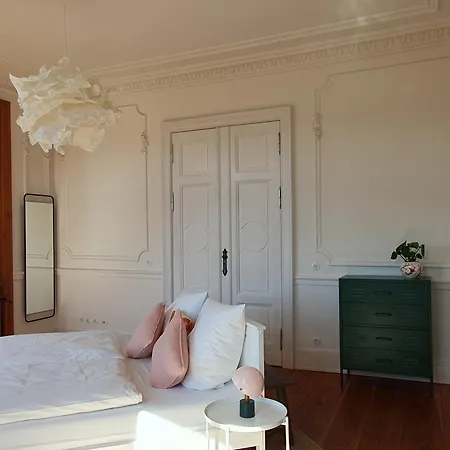 Homestay Stadtvilla An Der Viergelindenbruecke Rostock