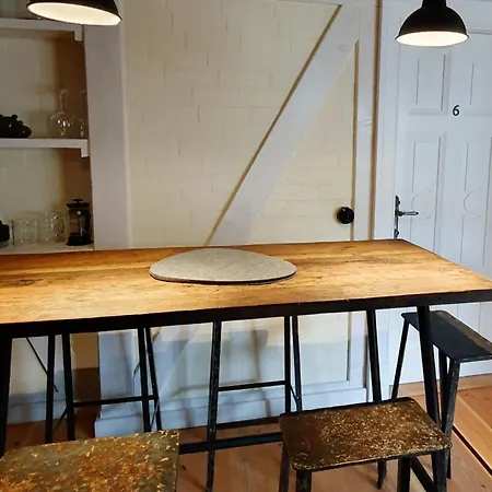 Homestay Stadtvilla An Der Viergelindenbruecke *