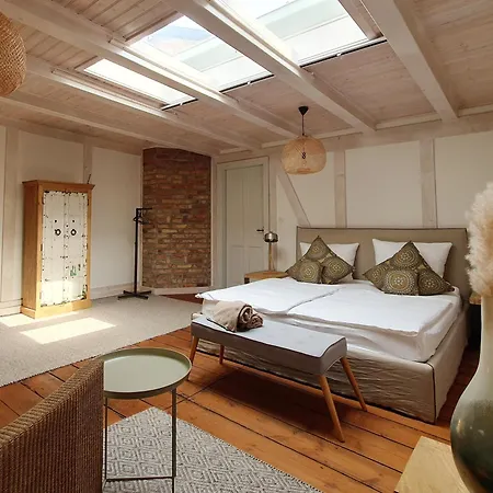 Homestay Stadtvilla An Der Viergelindenbruecke