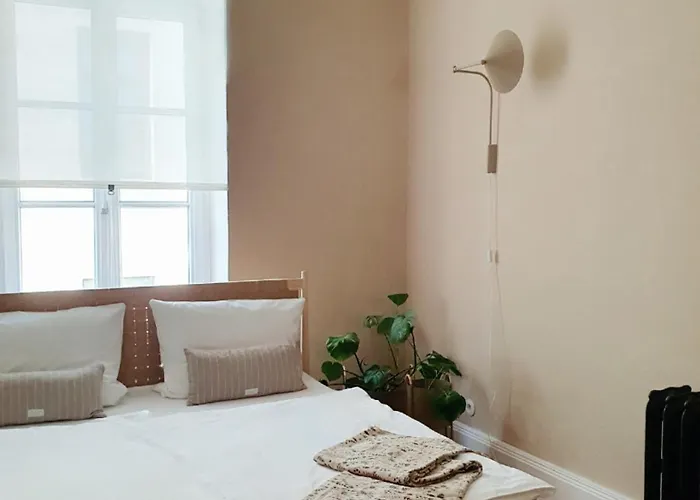 Stadtvilla An Der Viergelindenbruecke * Rostock