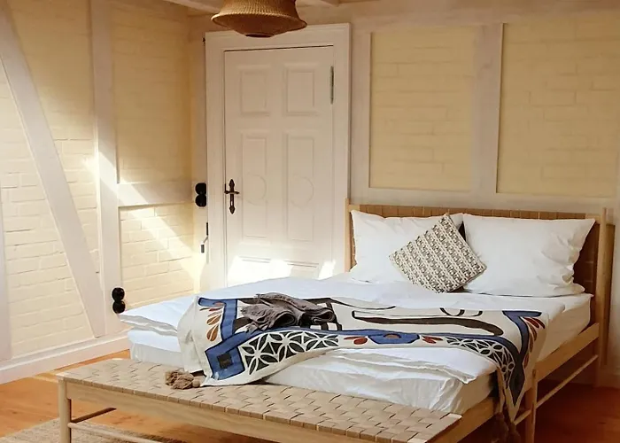 Rum i privatbostad Stadtvilla An Der Viergelindenbruecke Rostock